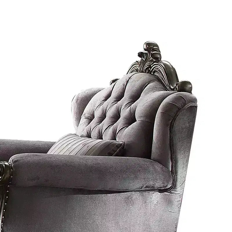 Fauteuil club Versailles avec 1 oreiller velours/finition platine antique - Acme Furniture