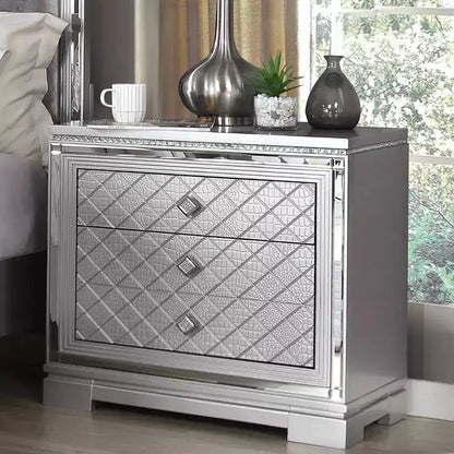 Ensemble de chambre Tenaya 6 pièces pour très grand lit californien, argent/gris - HOMES: Inside + Out : Design glamour, garnitures miroir, capitonnage à boutons