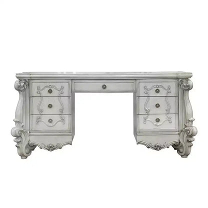Coiffeuse Versailles 67 po Blanc cassé - Acme Furniture : d'inspiration européenne, 7 tiroirs, sans miroir