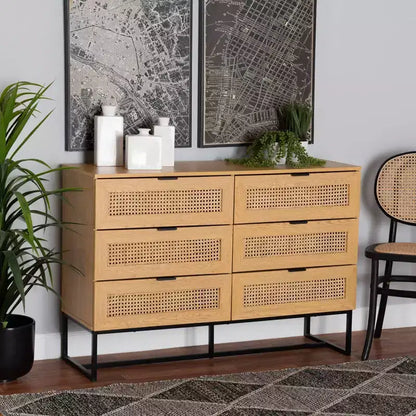 Meuble de rangement Sawyer Wood and Metal à 6 tiroirs avec rotin naturel Chêne brun/noir - Baxton Studio : Buffet Mid-Century