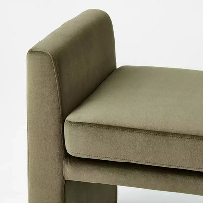 Vernon Ottoman - Threshold conçu en collaboration avec Studio McGee
