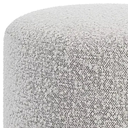 Pouf Avila Uttermost en tissu gris et blanc avec base en bois