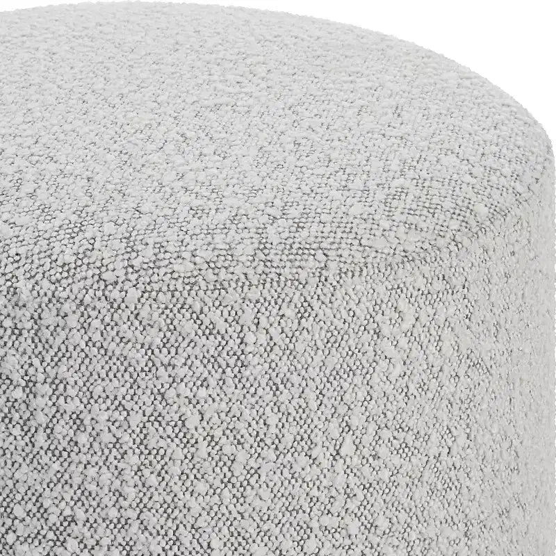 Pouf Avila Uttermost en tissu gris et blanc avec base en bois
