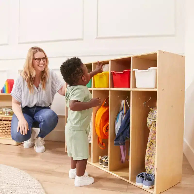 Vestiaire à 5 compartiments pour tout-petits et 5 bacs de rangement avant à écope ECR4Kids Streamline, Rangement à casiers