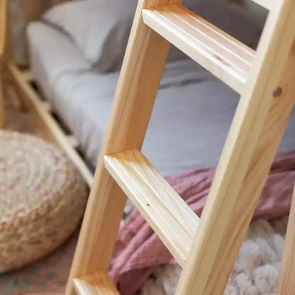 Lit superposé Max & Lily pour enfants, lit superposé bas en bois massif avec échelle pour petite chambre