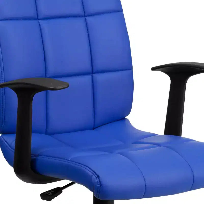 Chaise de bureau pivotante Emma et Oliver en vinyle matelassé mi-hauteur avec accoudoirs