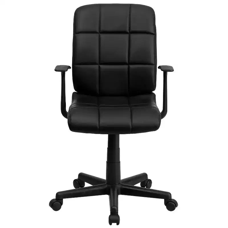 Chaise de bureau pivotante Emma et Oliver en vinyle matelassé mi-hauteur avec accoudoirs
