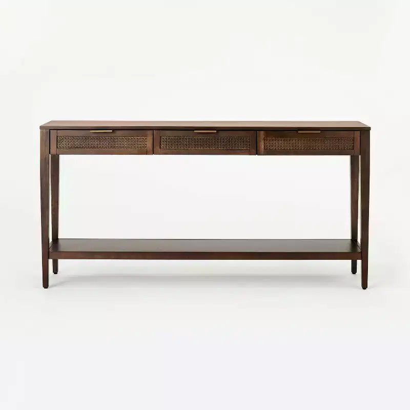 Console de tiroirs tressés East Bluff - Threshold conçue avec Studio McGee