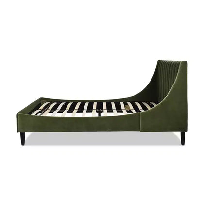 Ensemble de lit plateforme Sandy Wilson Home Aspen avec tête de lit capitonnée verticale, grand lit