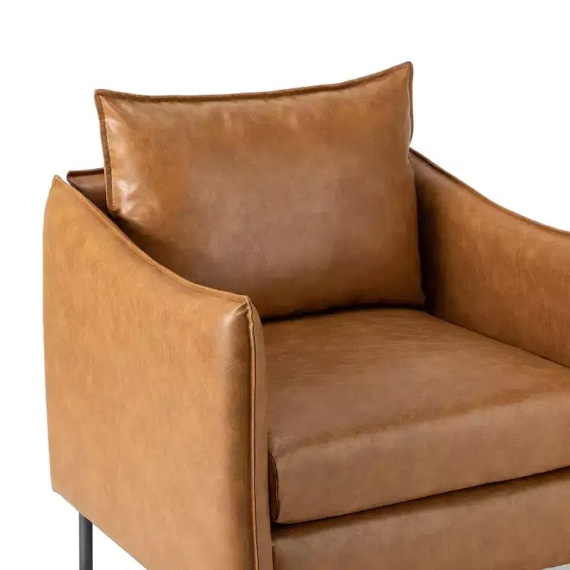 Fauteuil de salon en cuir vegan avec pieds en métal Felix Upholstery | KARAT HOME