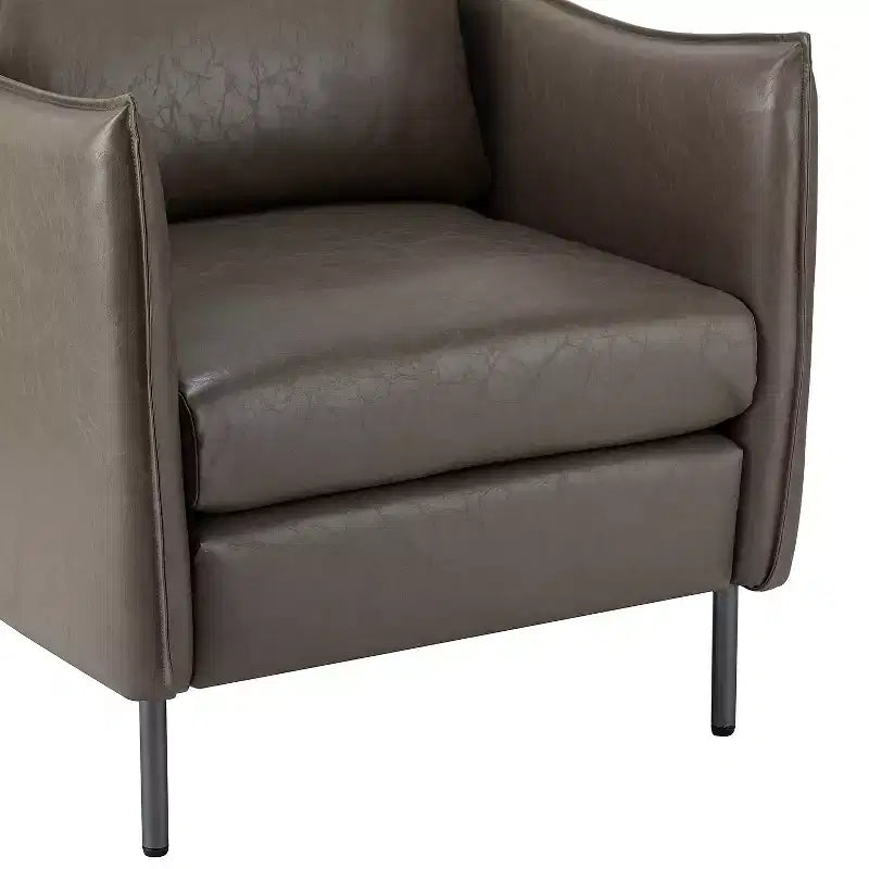 Fauteuil de salon en cuir vegan avec pieds en métal Felix Upholstery | KARAT HOME