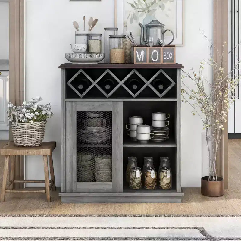 Vaisselier Haight avec porte coulissante - HOMES: Inside + Out
