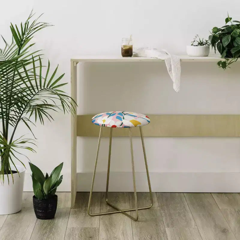 Maritza Lisa White Springs Florals Tabouret de bar hauteur comptoir - Deny Designs
