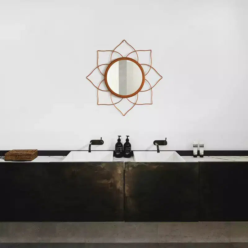 Miroirs muraux modernes à cadre métallique décoratif de forme unique pour la maison, le bureau et tout mur de votre salon, chambre, coiffeuse, entrée.