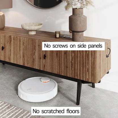 Meuble TV marron — Accueille les téléviseurs jusqu'à 65 pouces, avec un design à lattes et des pieds en bois massif.